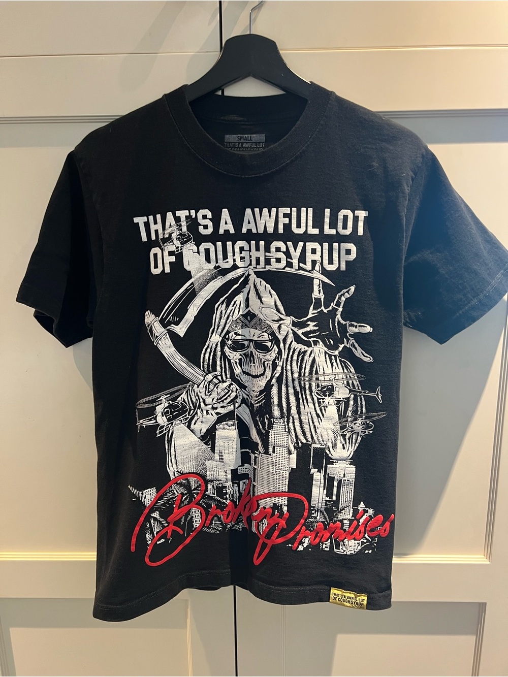 Broken Promises x That’s A Awful Lot Of Cough Syrup T Shirt, Men’s Size Small